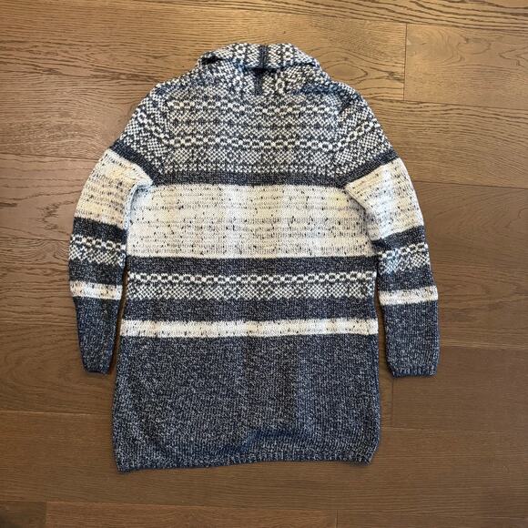 BCBG MazAzaria long sweater.  Sz M - Picture 2 of 5